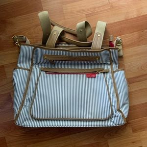 SKIP HOP DIAPER BAG- NEVER USED BRAND NEW WITH TAG
